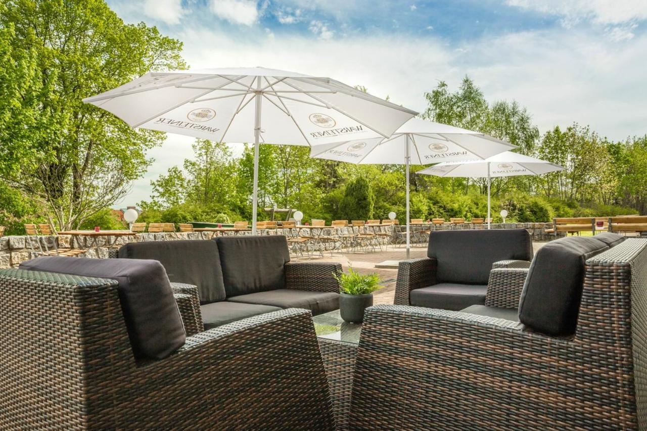 Sonnenhotel Feldberg Am See Mit Schwimmbad, Sauna Und Dampfbad Feldberger Seenlandschaft Extérieur photo