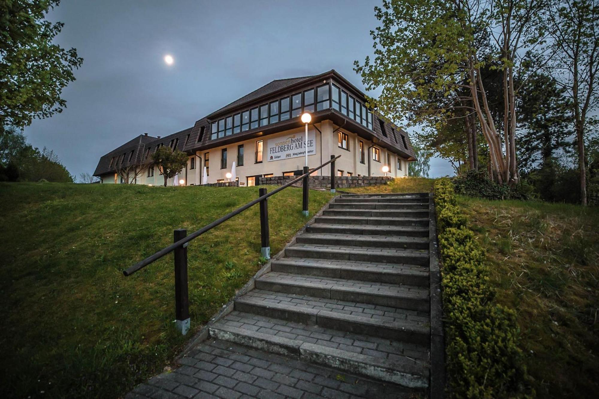 Sonnenhotel Feldberg Am See Mit Schwimmbad, Sauna Und Dampfbad Feldberger Seenlandschaft Extérieur photo
