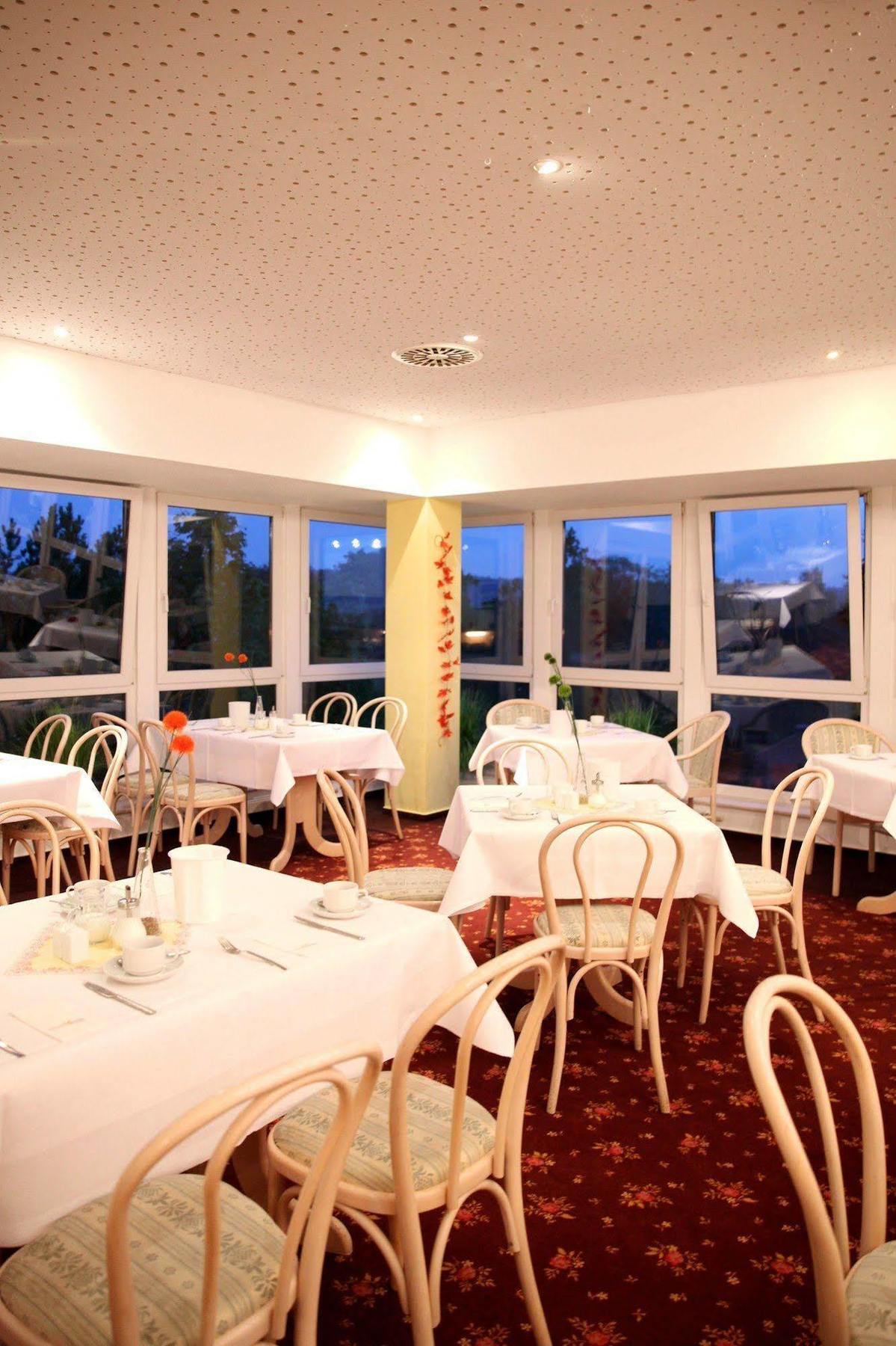 Sonnenhotel Feldberg Am See Mit Schwimmbad, Sauna Und Dampfbad Feldberger Seenlandschaft Extérieur photo