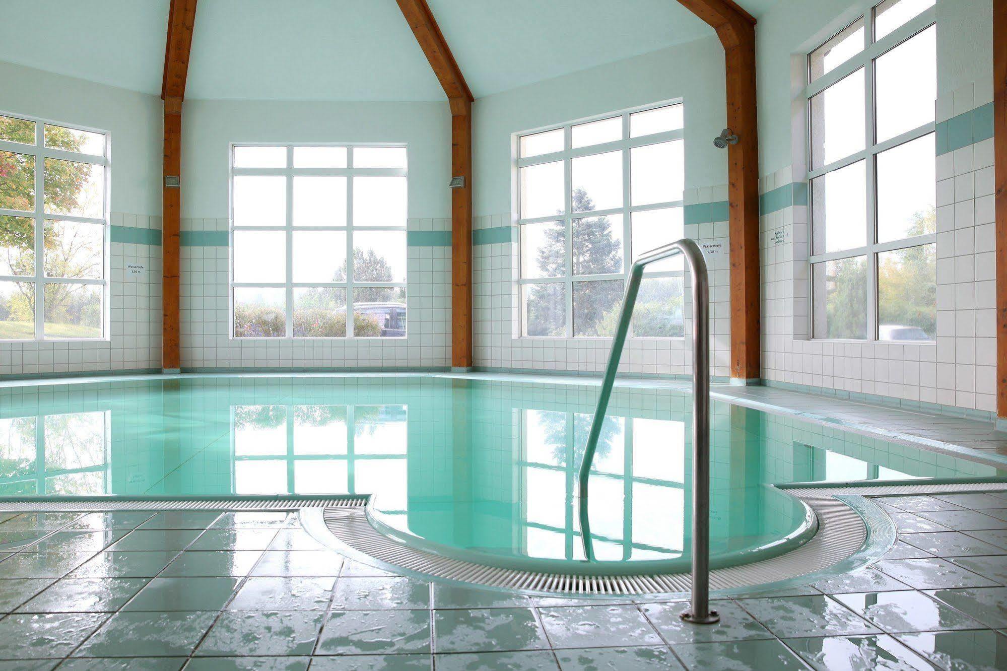 Sonnenhotel Feldberg Am See Mit Schwimmbad, Sauna Und Dampfbad Feldberger Seenlandschaft Extérieur photo