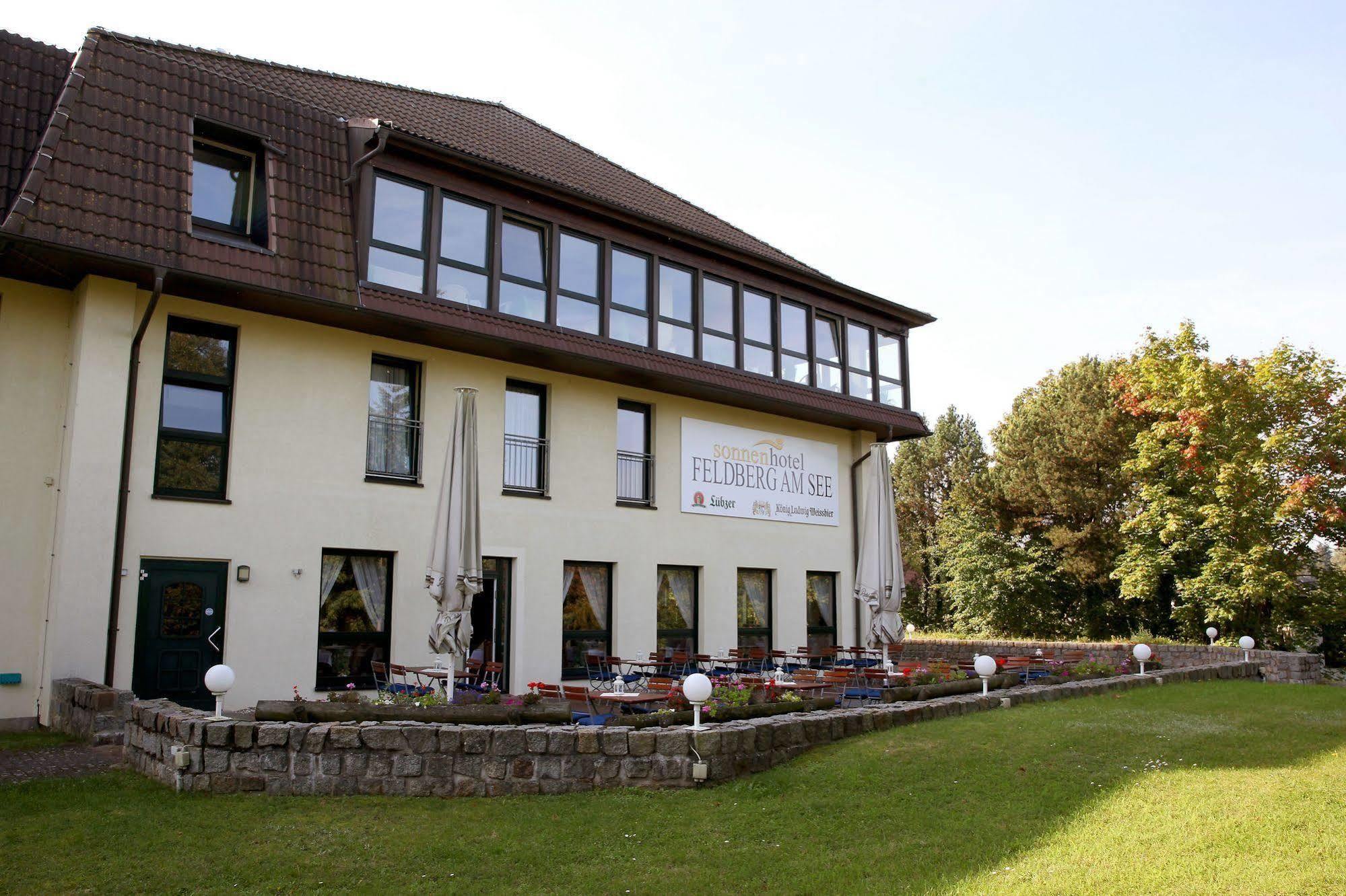 Sonnenhotel Feldberg Am See Mit Schwimmbad, Sauna Und Dampfbad Feldberger Seenlandschaft Extérieur photo