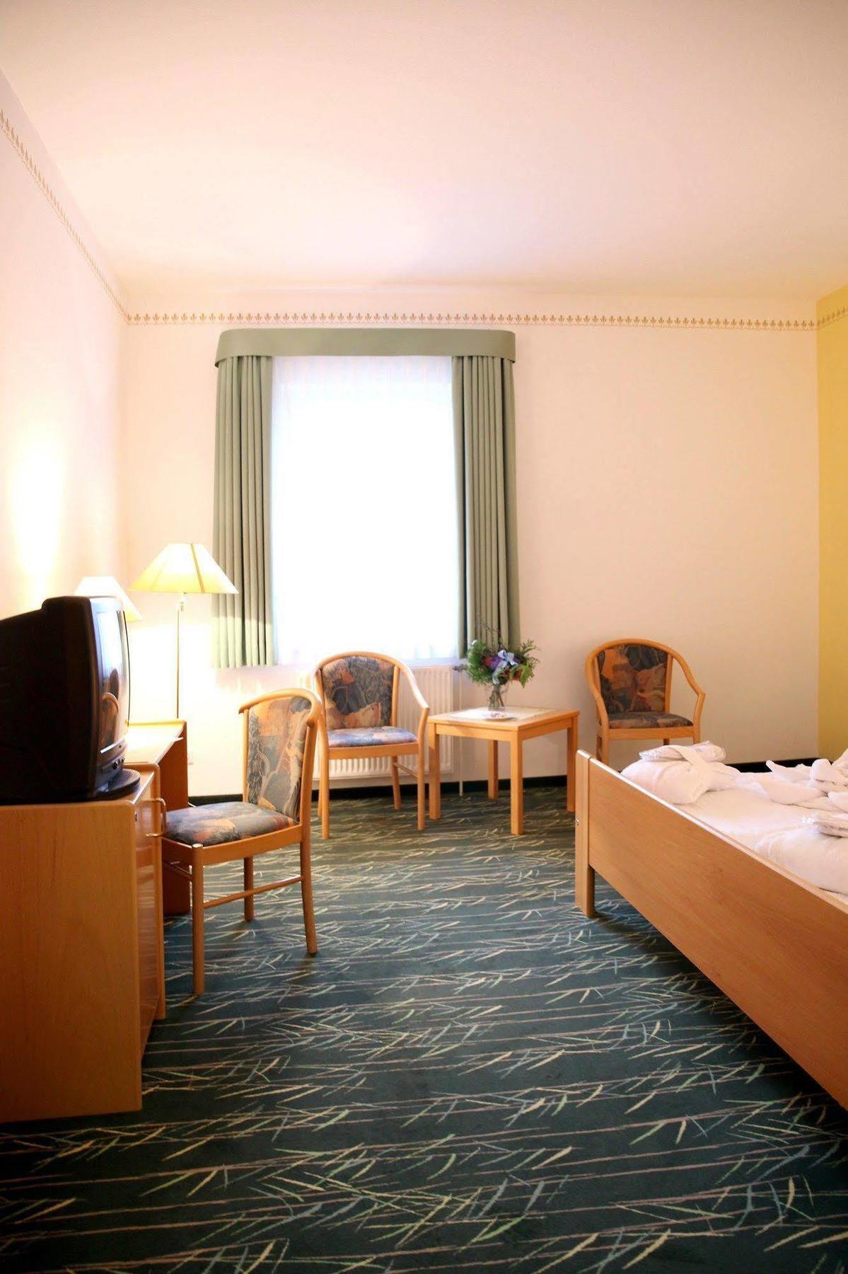Sonnenhotel Feldberg Am See Mit Schwimmbad, Sauna Und Dampfbad Feldberger Seenlandschaft Extérieur photo